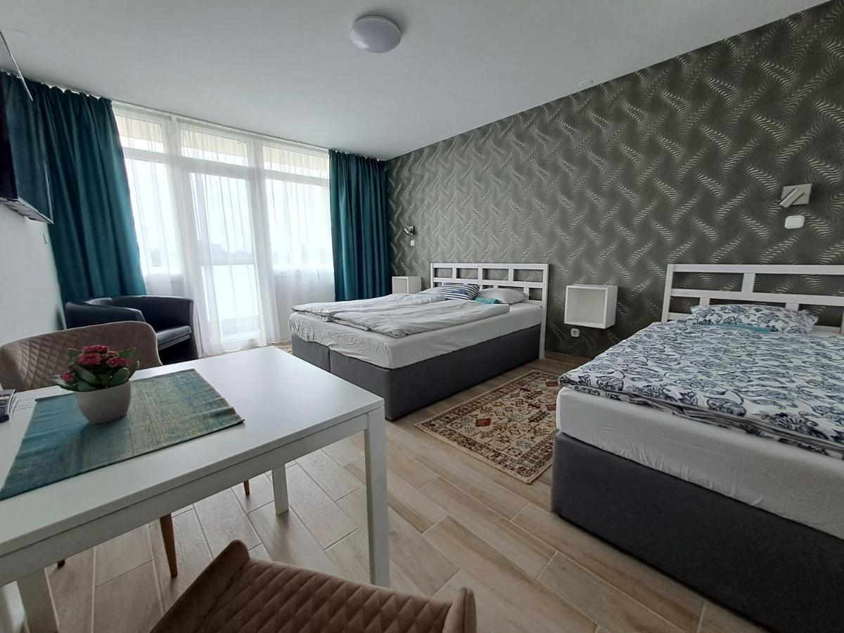 Partside Balatonfuered Lägenhet Exteriör bild